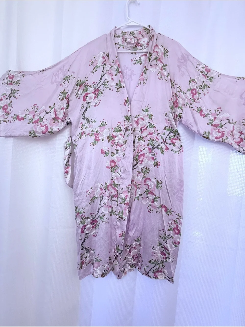 Japanese robe 100% Silk Beautiful Floral Design